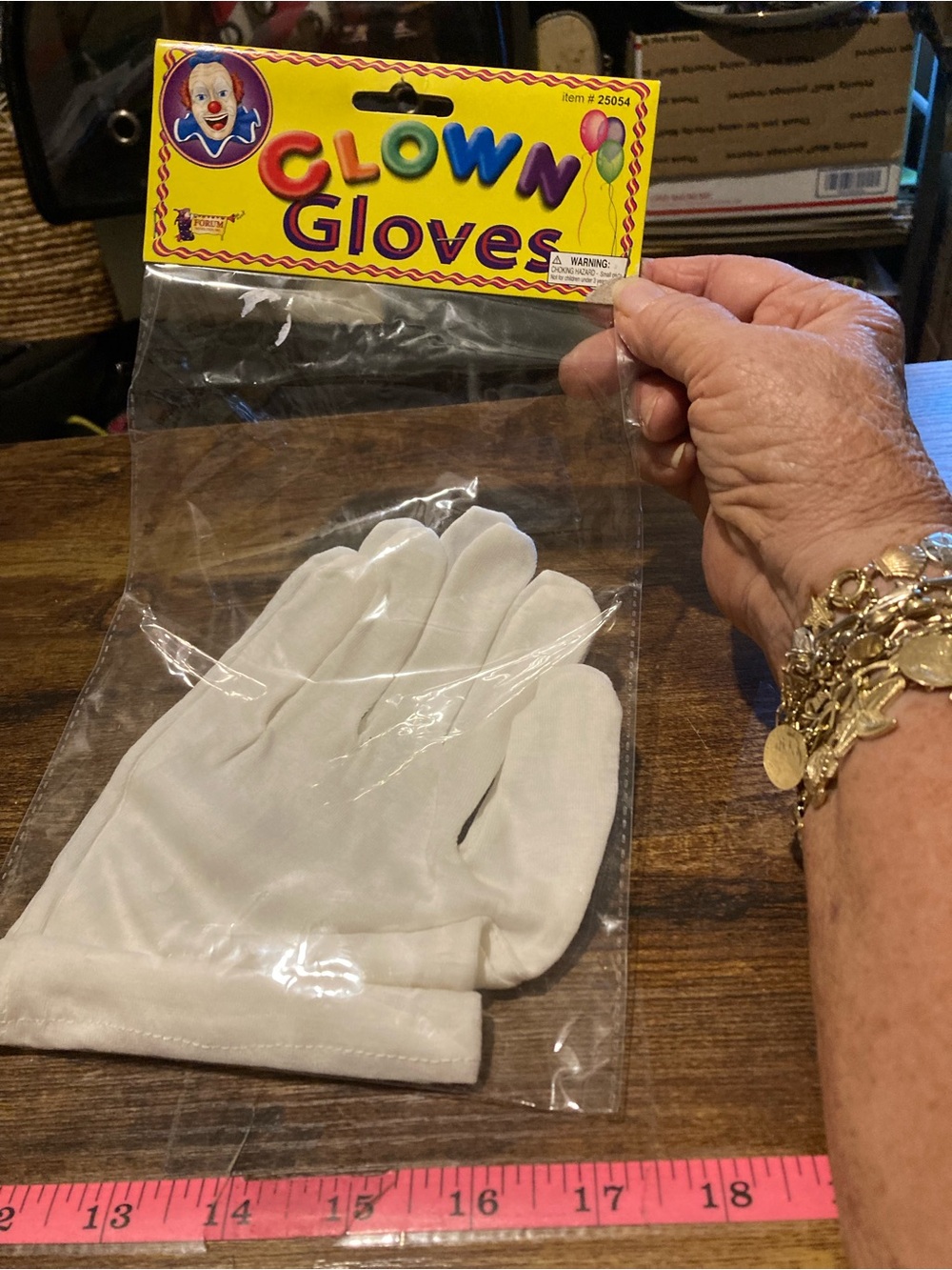 Forum Novelties adult clown gloves